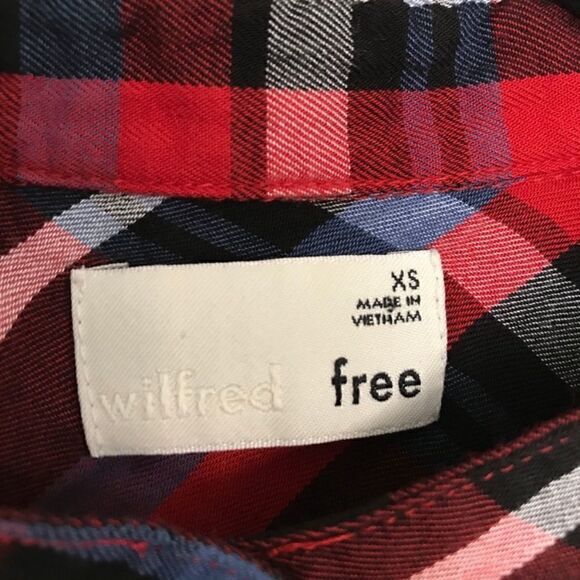 SUPERâSOFTâAritzia WilfredâFreeâPlaidâButtonâDownâTopââ¤ď¸ - Picture 5 of 6